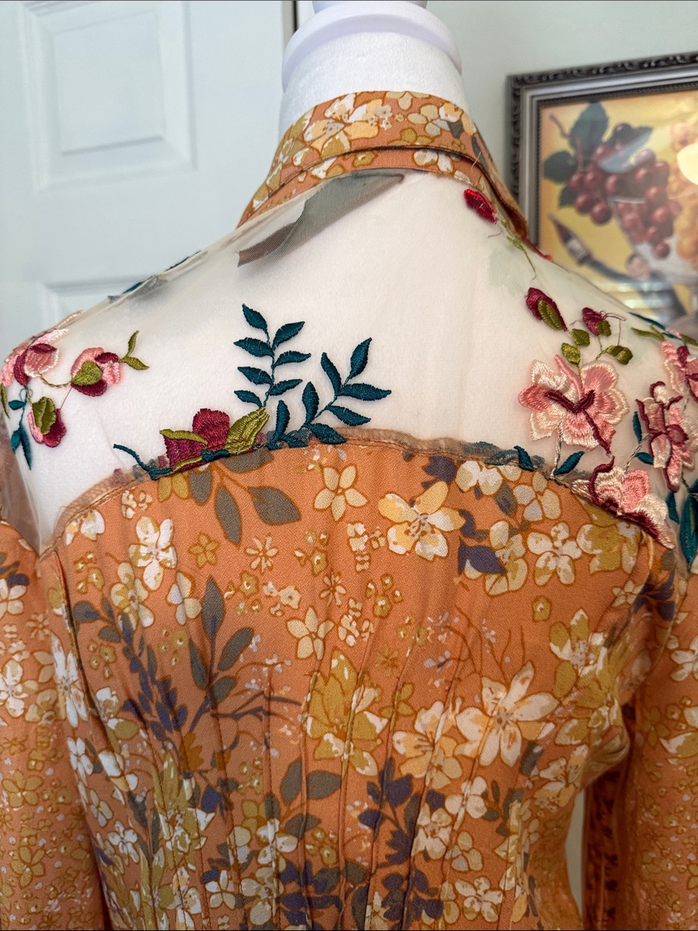 Floral Button-Front Tunic in Rust and Olive - Picture 6 of 7